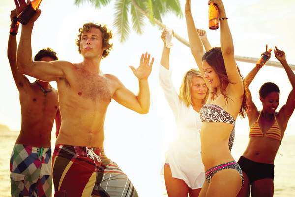 Descanso Beach Club Beach Party