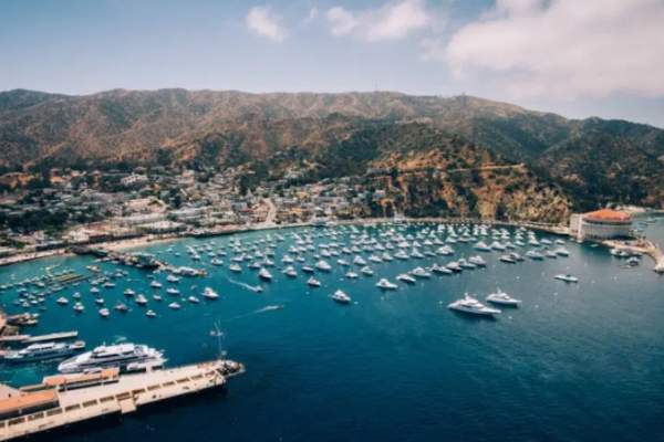 Avalon Hotel - Best of Winter Discount Catalina Boat & Hotel Package