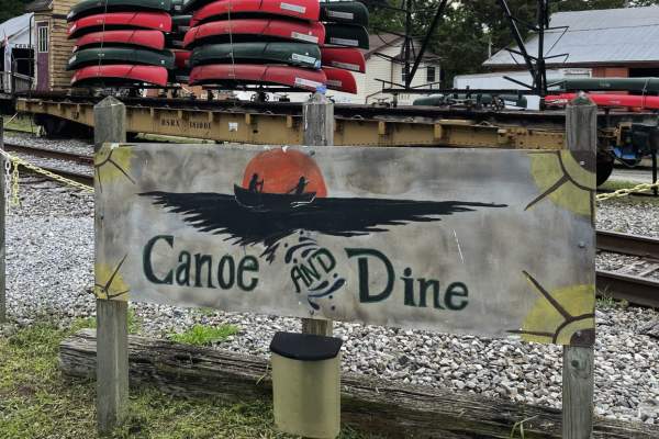 Northbrook Canoe - Canoe & Dine