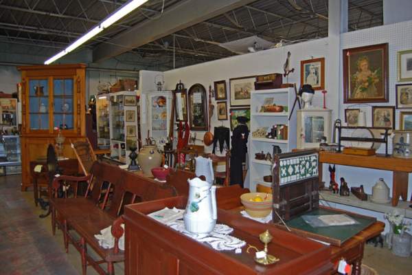 Bedford Street Antiques LLC
