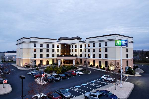Holiday Inn Express & Suites Harrisburg West/Mechanicsburg