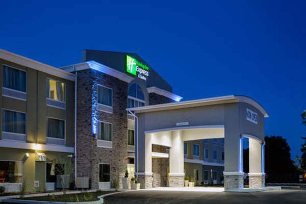 Holiday Inn Express & Suites Carlisle