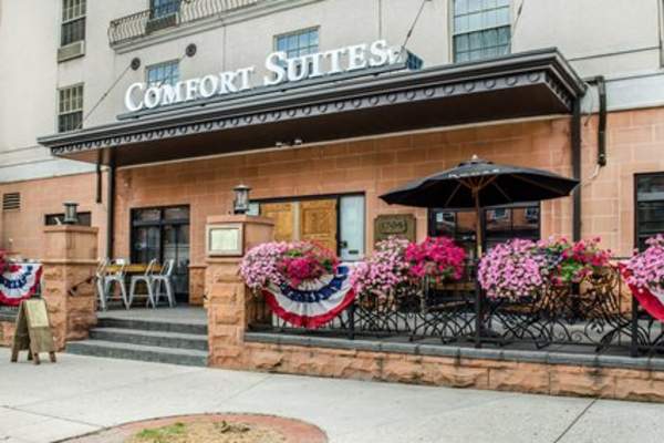 Comfort Suites Downtown Carlisle