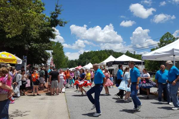 Front Street Arts & Crafts Festival