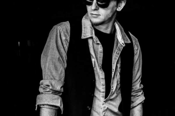 Live Music at Lake Mac Casino: Shaun Peace Band