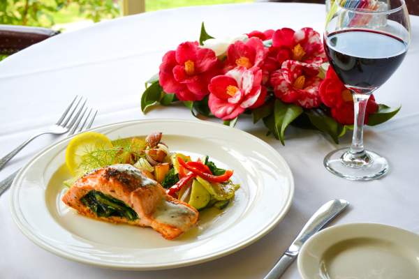 Nash's Restaurant & Catering