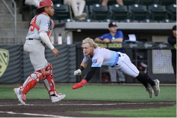 Eugene Emeralds vs Everett AquaSox