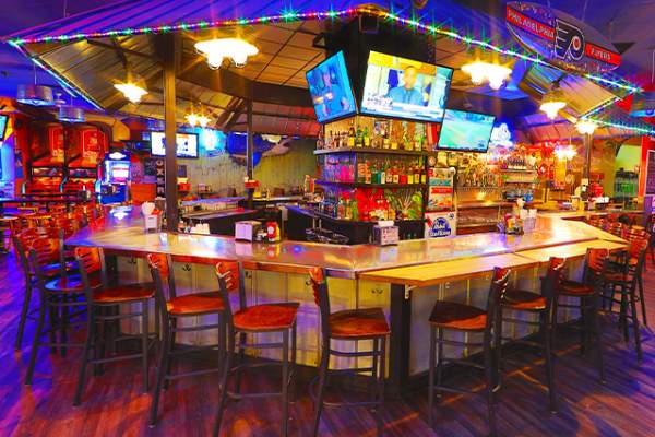 A Dam Good Sports Bar