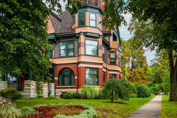 Kneeland-Walker House