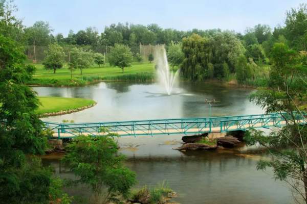 Eagle Valley Golf Course & Golf Academy