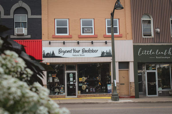 Beyond your Backdoor: Nature Store