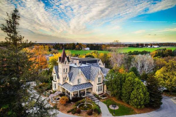 Elm Hurst Inn & Spa, Mansion Restaurant