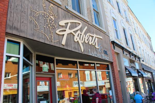 Roberts Co. Ladies Wear - Ingersoll