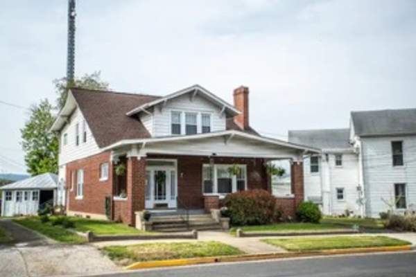 Spacious Home Downtown