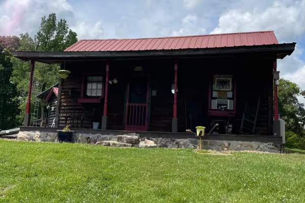 Maw and Paps Tiny Cabin