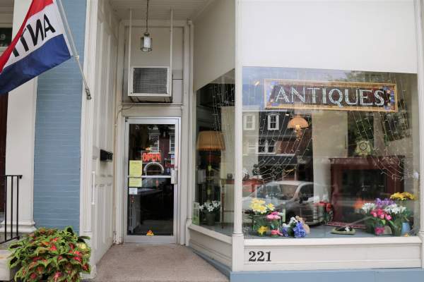Antiques at 221