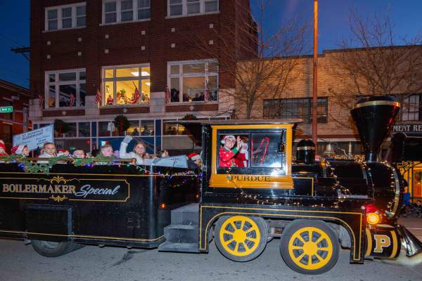 Christmas Parade 2025 - Christmases Past, Present, Future