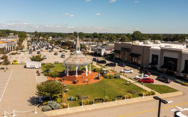 Garden City, Cranston