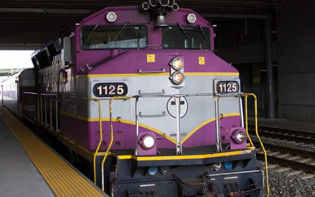 Warwick Train