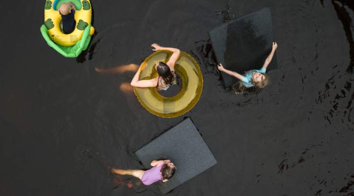 How to Spend a Perfect Rainy Day with Kids