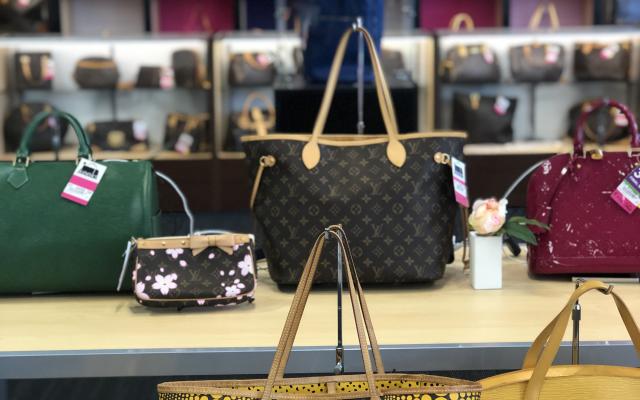 Keeks Buy + Sell Designer Handbags