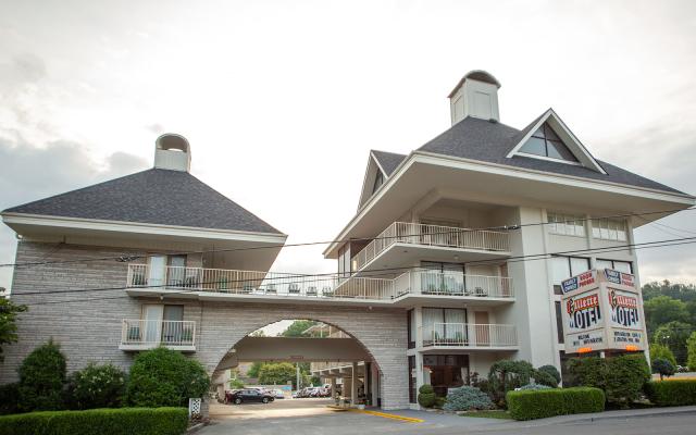 Gillette Motel Front