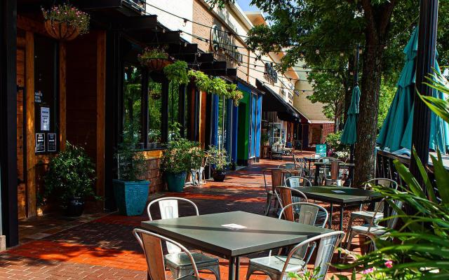 Short pump restaurants hotsell with outdoor seating