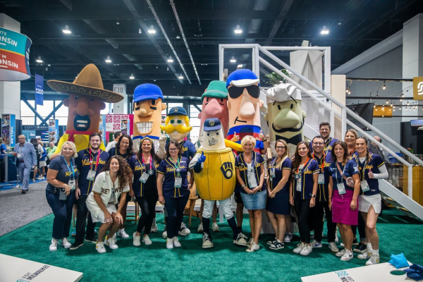 Visit Milwaukee Launches Milwaukee Tailgate Club for Meeting Planners at ASAE Annual Meeting