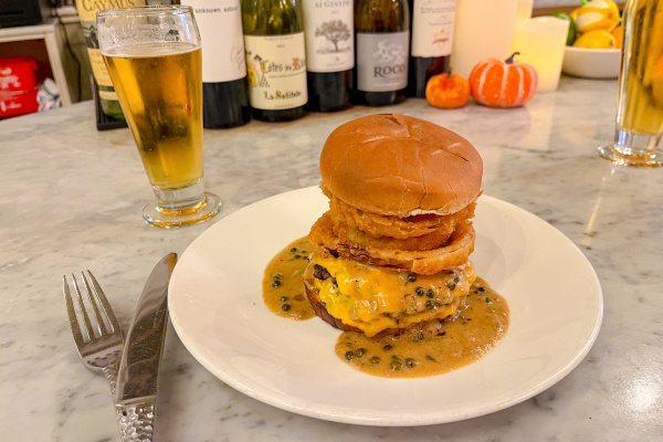 Burgers & Happy Hours: Milwaukee’s Perfect Pair