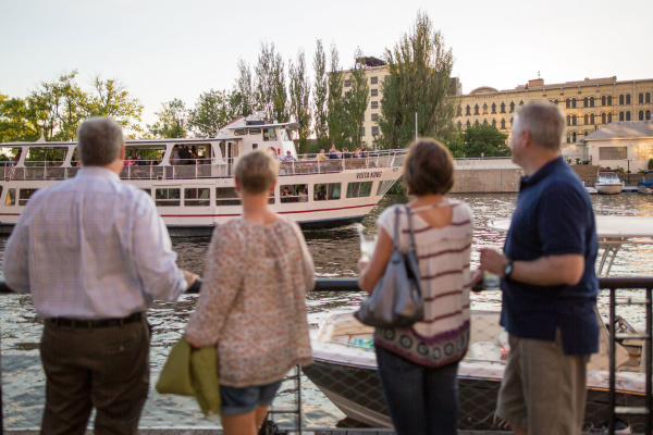 Milwaukee Boat Line - Sightseeing Tours & Private Charters