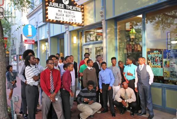 Downtown Jubilee Exterior group