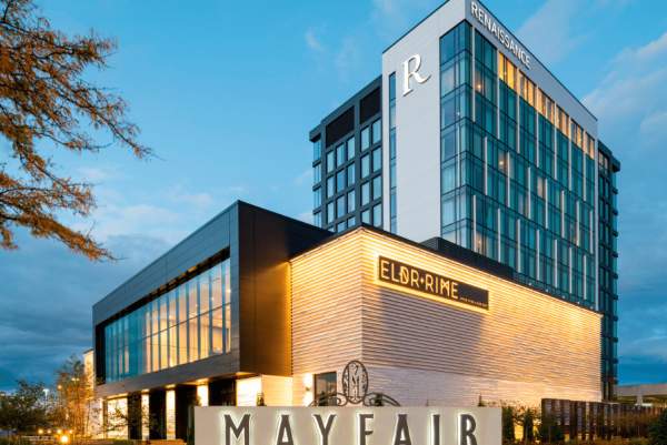 Renaissance Milwaukee West Hotel