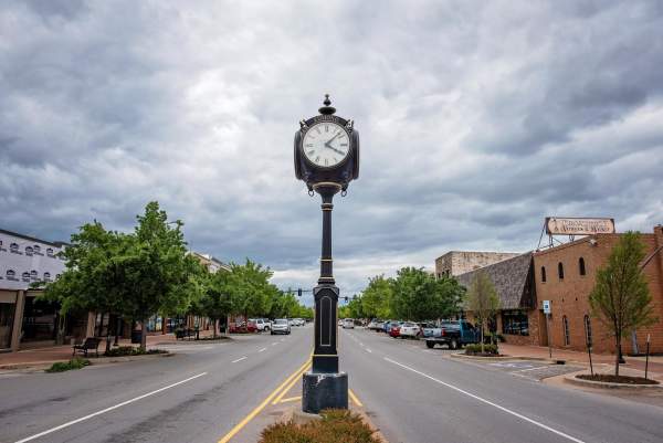 Edmond Explorer's Loop: A Historical, Cultural and Art Walking Tour of Edmond