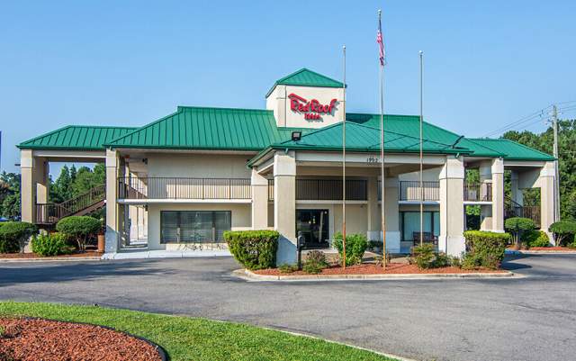 Red Roof Inn - Fayetteville