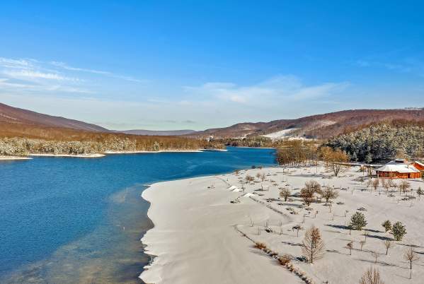 Winter Snowfall - Rocky Gap State Park - Flintstone