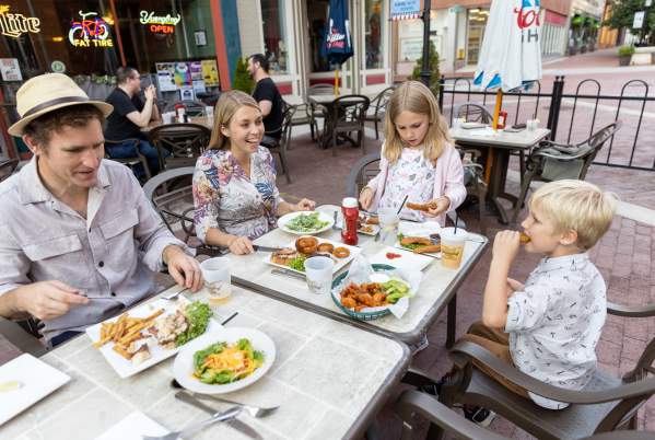 Outdoor Dining-Baltimore Street Grill-Cumberland MD