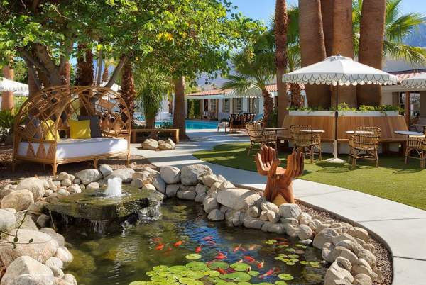 Dive Exterior Koi Pond