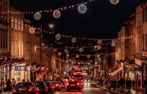 Travel the season with First Bus