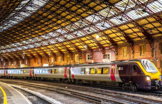 Cross country train at Bristol Temple Meads
