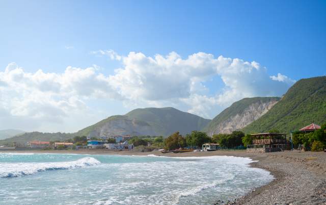 4 Jamaican Beaches Locals Love