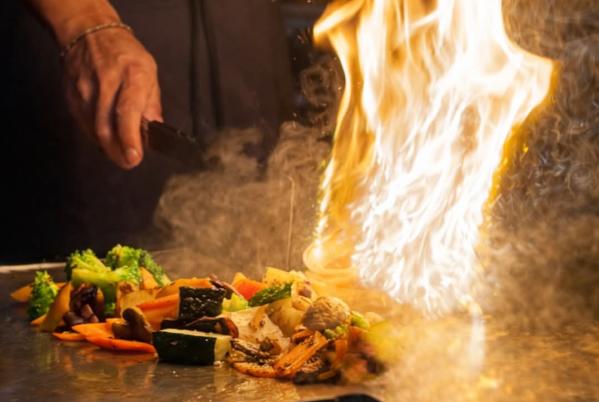 Nami Japanese Steakhouse & Sushi Bar
