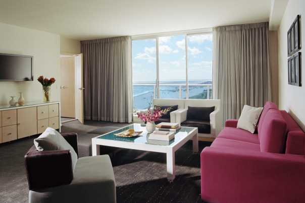 1317894931_suite-living-area-(c)-gansevoort-miami-beach.jpg