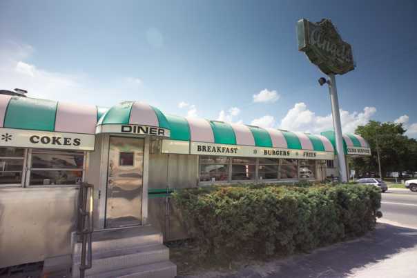 34._angelsdiner.jpg