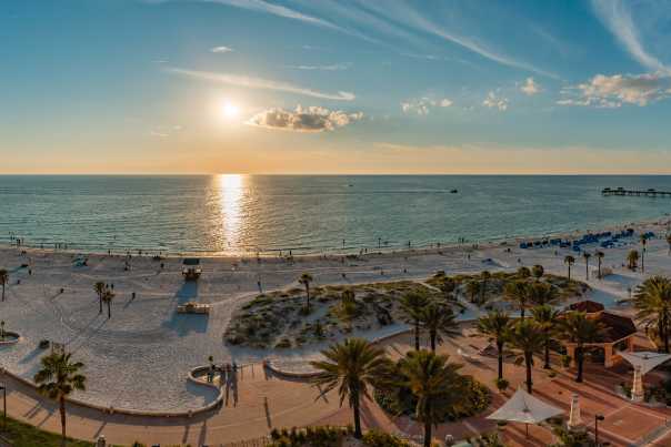 Clearwater%20Beach%20-%20Pier%2060%20Sunset%20WIDE%20PANO%2002%20-%202019%20(Chris%20Joy).jpg