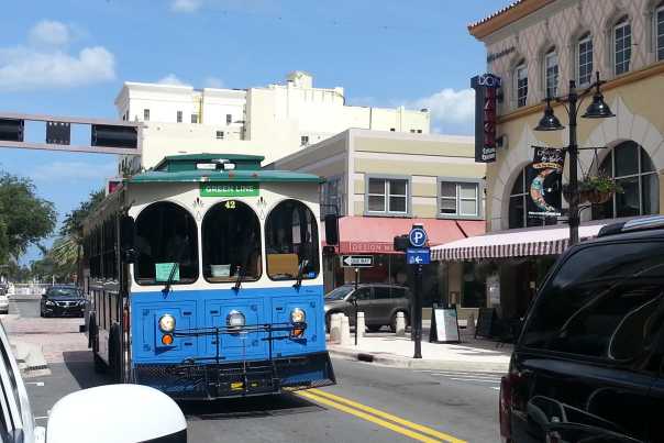 palm-beach-shopping-districts-photo-trolley.jpg