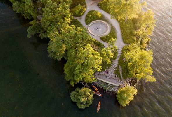 Lake Mendota/Picnic Point - Madison in the Media page