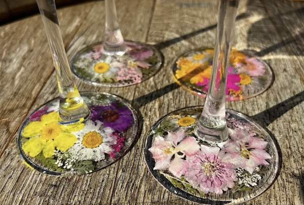 Craft Class on the Farmstead - Pressed Flowers Resin Wine Glasses