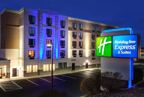 Holiday Inn Express & Suites - Providence/Woonsocket
