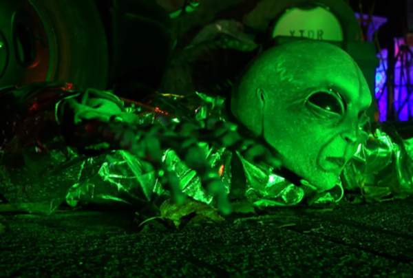 Oak Avenue Home Haunt