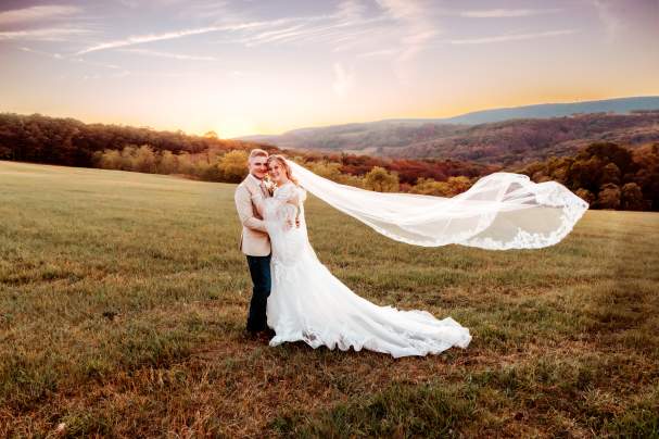 Cove Creek Photography | Bedford County Weddings
